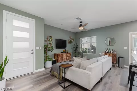 600 N Carriage Hill Dr #1081, Las Vegas, NV 89138