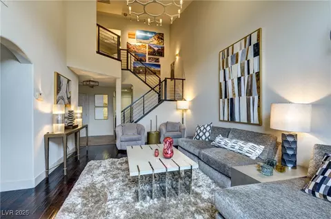 10210 Juniper Creek Ln, Las Vegas, NV 89145