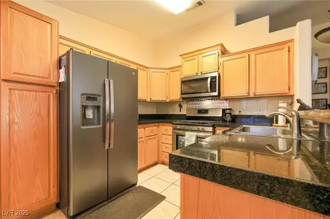 2110 Los Feliz St #2064, Las Vegas, NV 89156