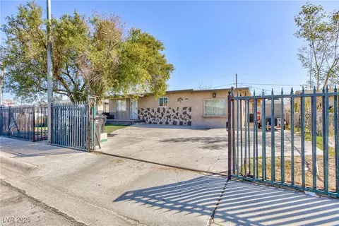 2054 Harvard St, North Las Vegas, NV 89030