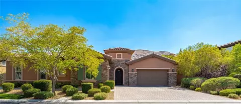 47 Grand Masters Dr, Las Vegas, NV 89141