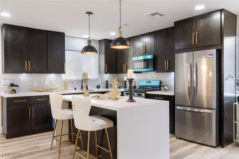 3645 E Viking Rd, Las Vegas, NV 89121
