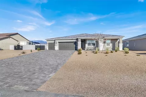 6331 Sundance St, Pahrump, NV 89061