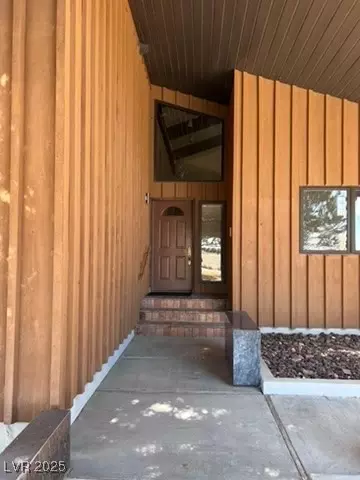 210 E Madison Ave, Ely, NV 89301 photo 4