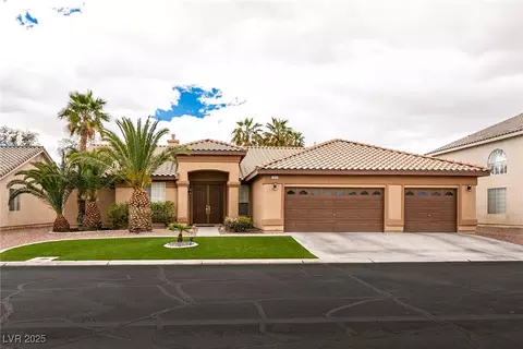 1313 Gallery Oaks Dr, Las Vegas, NV 89123
