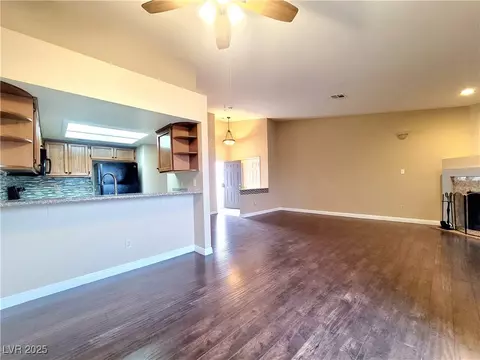 6250 W Flamingo Rd #11, Las Vegas, NV 89103