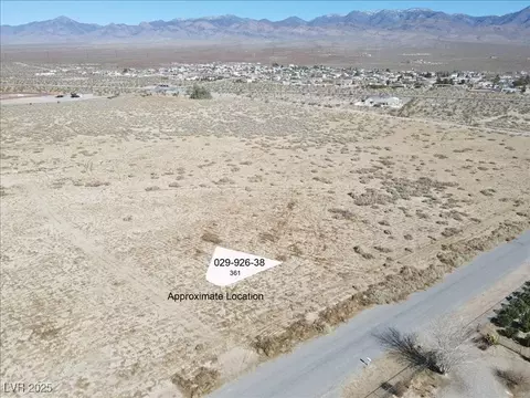 361 NE Nimo Ct, Pahrump, NV 89060