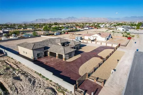 8509 Iron Mountain Rd, Las Vegas, NV 89143