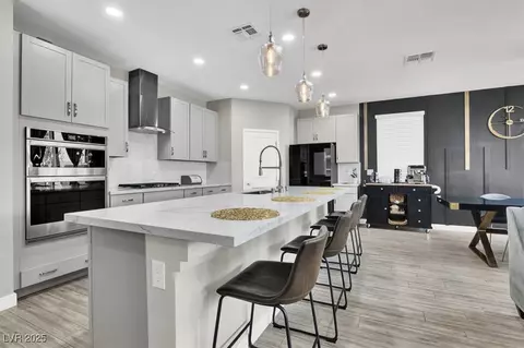4588 Swimming Minnow Ave, Las Vegas, NV 89141