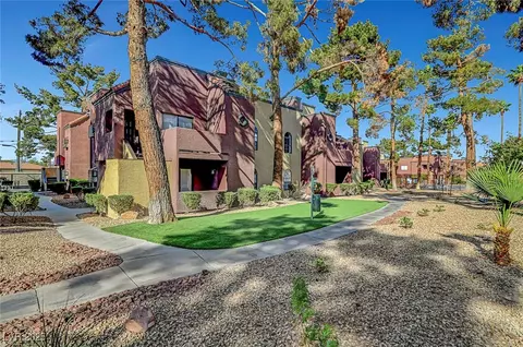 4050 Pacific Harbors Dr #233, Las Vegas, NV 89121