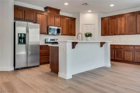 961 Ambrosia Dr, Las Vegas, NV 89138