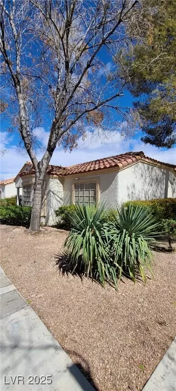 5401 Tassara Way #102, Las Vegas, NV 89108