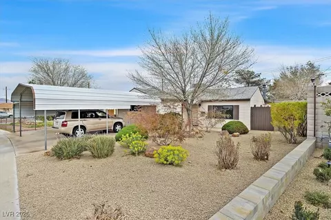 657 Burton St, Henderson, NV 89015