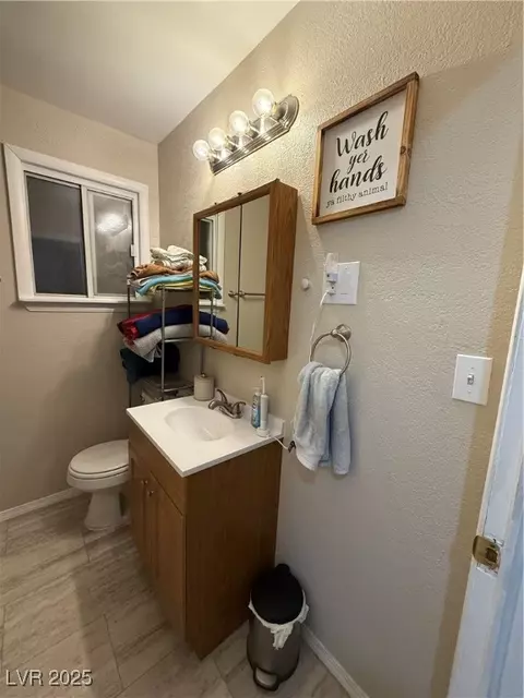 Bath - 1016 Park Ave, Ely, NV 89301 photo 2 of 2