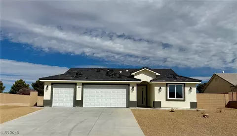 4780 Parkwood Dr, Pahrump, NV 89061