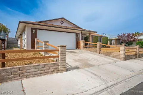 200 Celia Pl, Las Vegas, NV 89145
