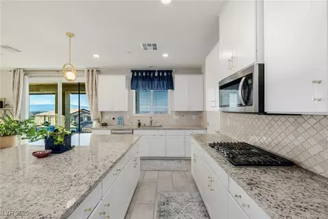 Kitchen - 864 Firestone Ledge Ave, Henderson, NV 89012 photo 5 of 7