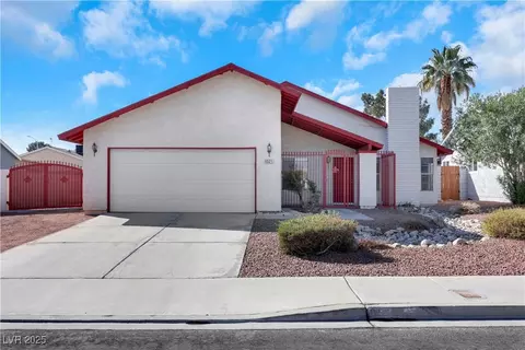 6521 Starcrest Dr, Las Vegas, NV 89108