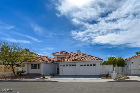 2713 Crystal Beach Dr, Las Vegas, NV 89128