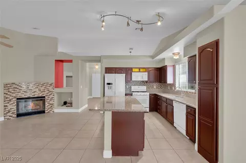 8217 Ashkum Ave, Las Vegas, NV 89149