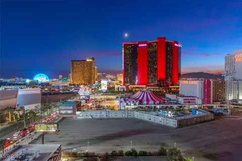 2700 Las Vegas Blvd #1301, Las Vegas, NV 89109