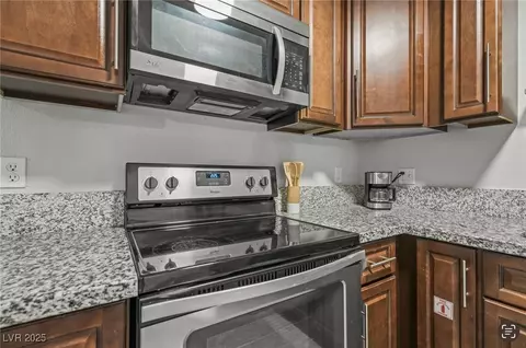 417 N 13th St, Las Vegas, NV 89101