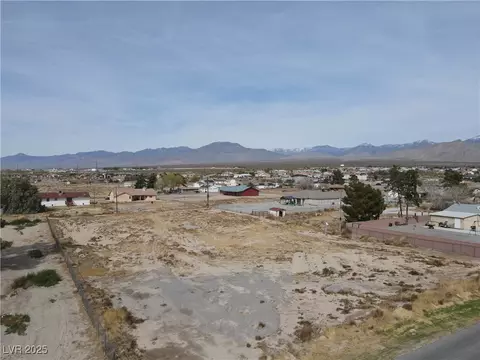 2860 Hacienda St, Pahrump, NV 89048