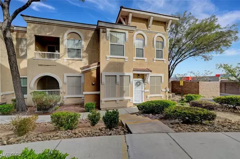 10001 Peace Way #1321, Las Vegas, NV 89147