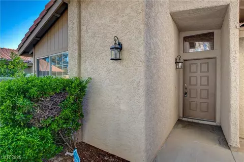 3667 Edinburgh Dr, Las Vegas, NV 89103