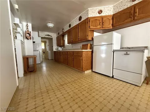 1005 Avenue G, Ely, NV 89301 photo 5