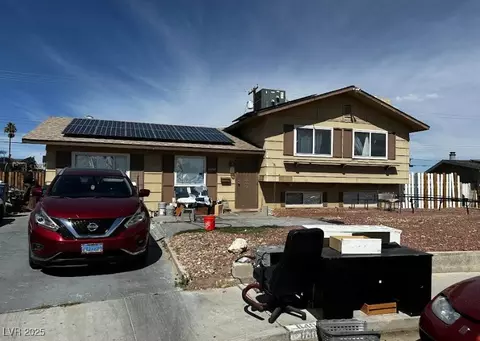 6404 Penrose Ln, Las Vegas, NV 89107