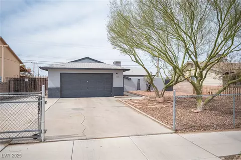 815 Center St, Henderson, NV 89015