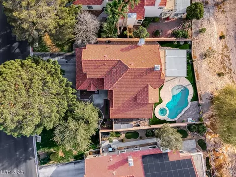 5501 Painted Sunrise Dr, Las Vegas, NV 89149