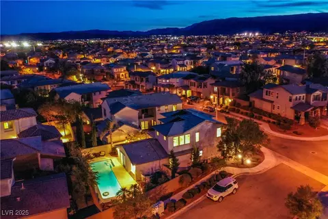 2098 Valley Sand St, Las Vegas, NV 89135