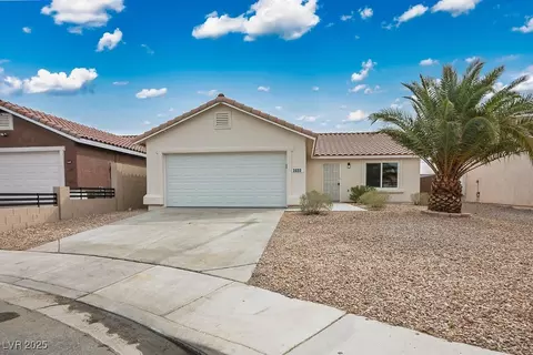 2032 Kingswinford Dr, North Las Vegas, NV 89032