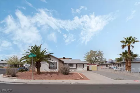 420 Altamira Rd, Las Vegas, NV 89145