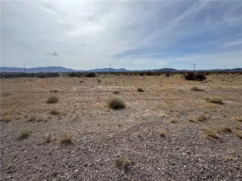 940 N Emery St, Pahrump, NV 89060