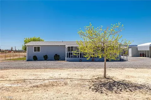 101 W Pechstein Rd, Pahrump, NV 89060