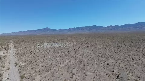 7601 N Blagg Rd, Pahrump, NV 89060