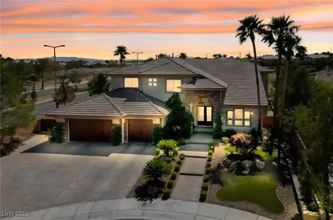 637 Edgebrook Dr, Las Vegas, NV 89145