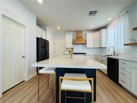 6495 Little Harbor Ct, Las Vegas, NV 89141