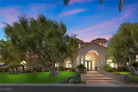2101 Strada Mia Ct, Las Vegas, NV 89117