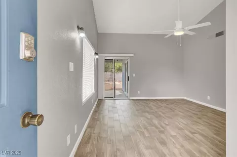 537 Inness Ave, Henderson, NV 89011