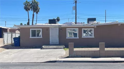 1308 Harriet St, Las Vegas, NV 89101