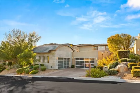 35 Midnight Ridge Dr, Las Vegas, NV 89135