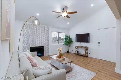 1701 E Katie Ave #68, Las Vegas, NV 89119