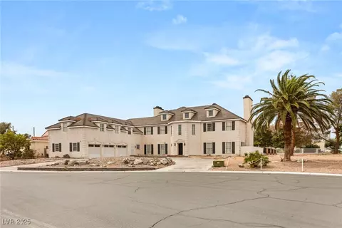 3207 Bel Air Dr, Las Vegas, NV 89109