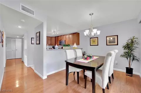 7950 W Flamingo Rd #1044, Las Vegas, NV 89147