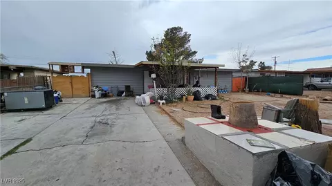 2125 Flower Ave, North Las Vegas, NV 89030