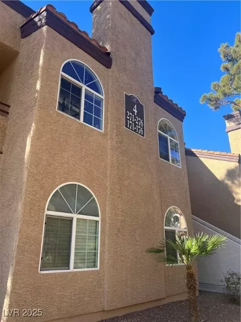 9325 W Desert Inn Rd #174, Las Vegas, NV 89117
